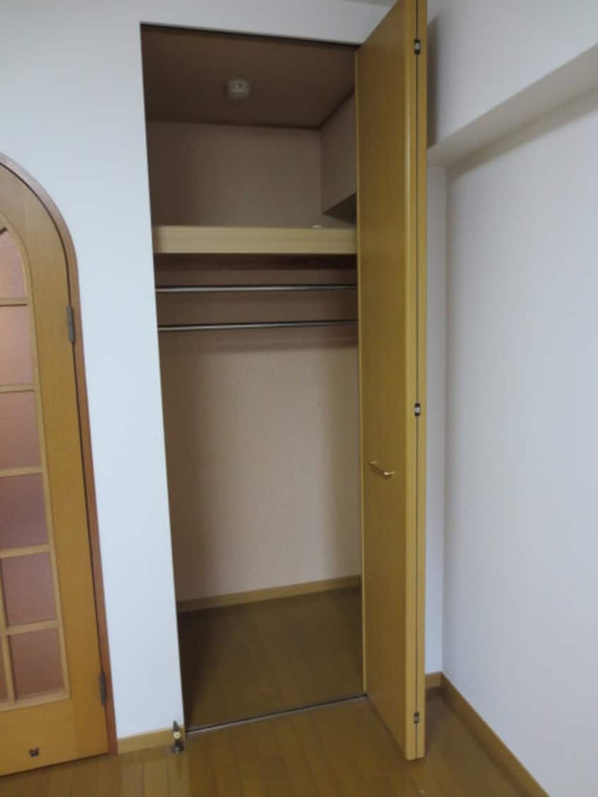 収納 プレデュパルク壱番館