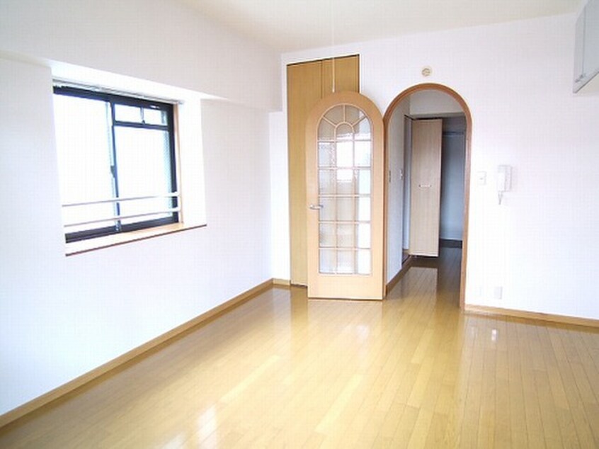 居室 プレデュパルク壱番館