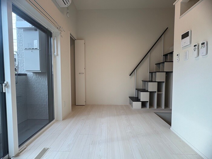 居室 Ｄ．Ｉ．Ｊ．ＨＯＵＳＥ