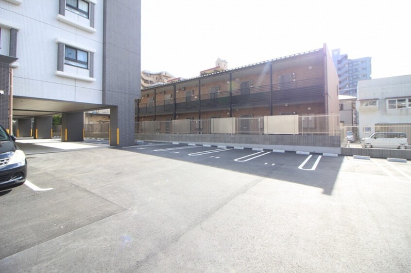 駐車場 ｻﾝｼｬｲﾝ.ｻﾌｧｲｱ･ﾌﾟﾘﾝｾｽ戸畑