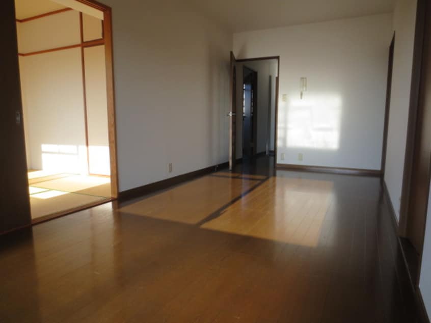 内観写真 ジュネス下原