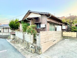 通谷三丁目一戸建