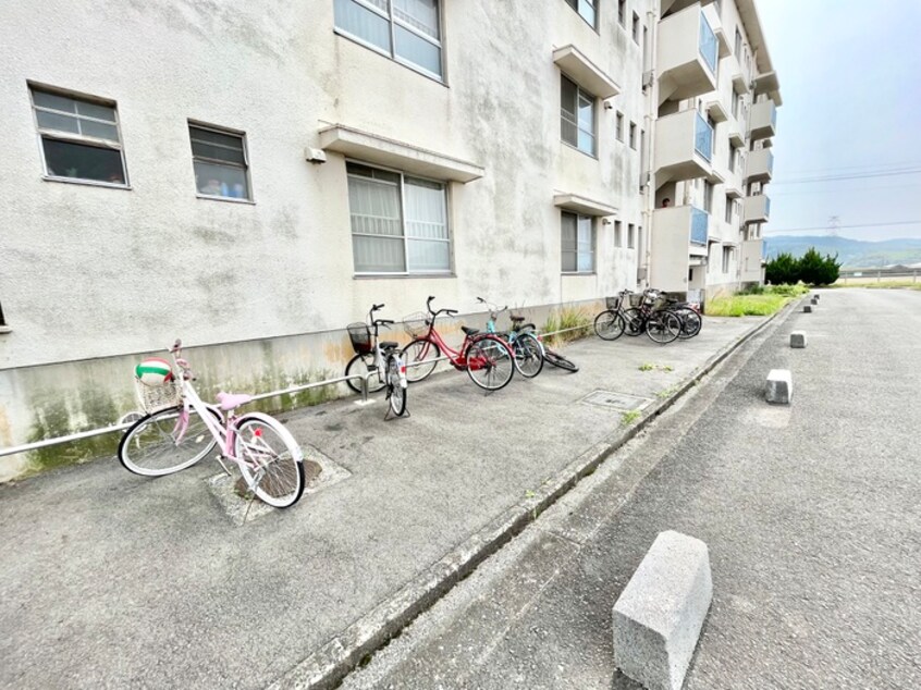 駐輪場 ビレッジハウス直方1号棟