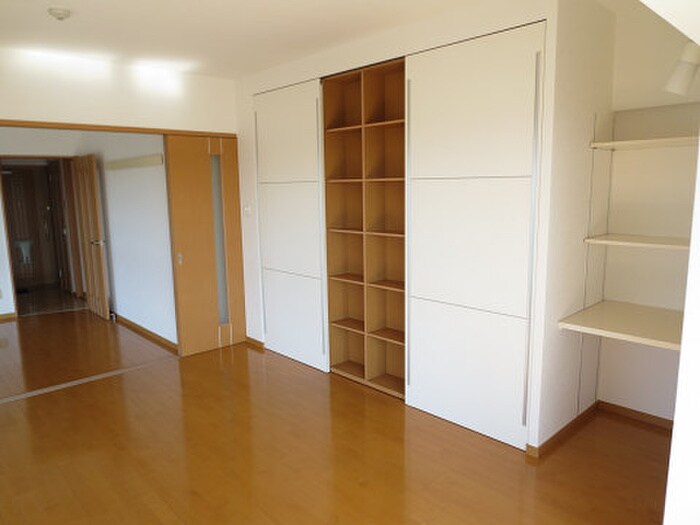 収納 浅野ベイタワー
