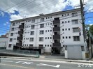 エリーナ長丘の外観