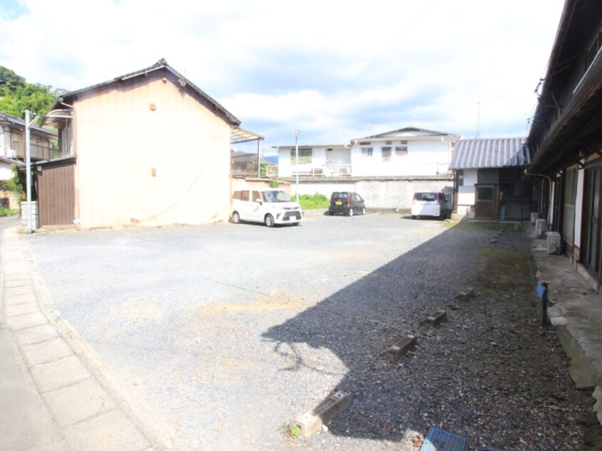 駐車場 狩野長屋