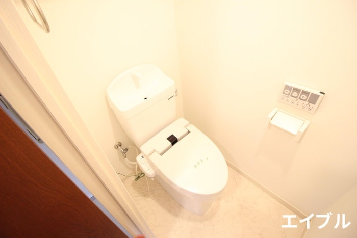 トイレ ヴィラ博丈下川端