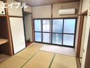 居室 綱分貸家