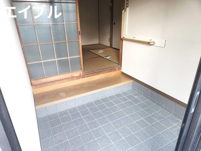 玄関 綱分貸家