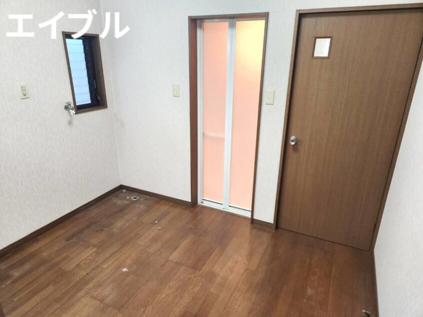 居室 綱分貸家
