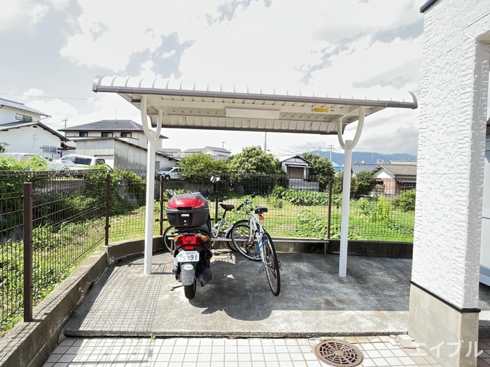 駐輪場 ティアラ渡辺