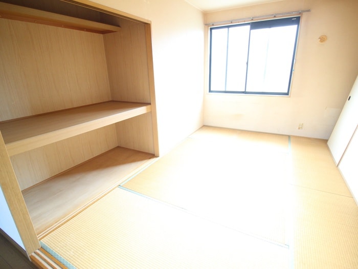 収納 ティアラ渡辺