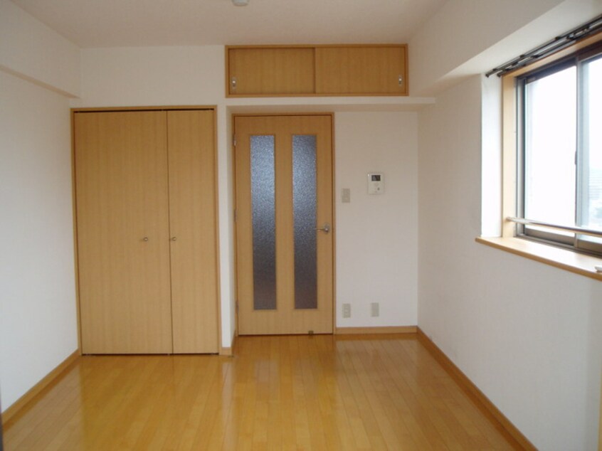 居室 サンロージュ箱崎駅前