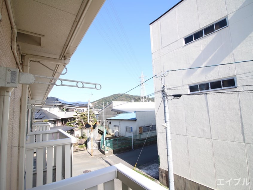 室内からの展望 アヴニ－ルＮＡＫＡ