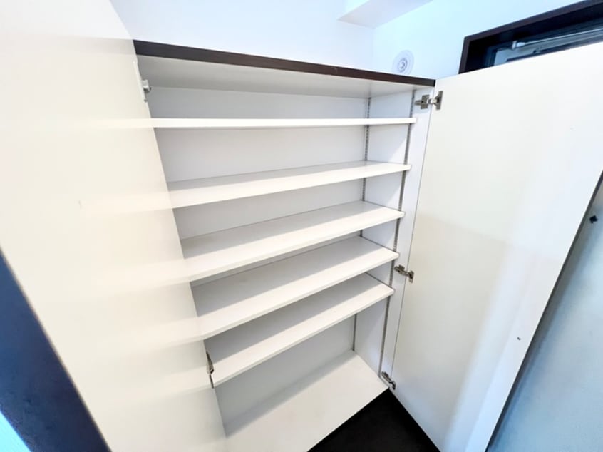 靴箱 ヴァン・クレスト