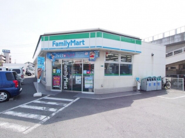 ファミリーマート　小倉紫川インター店(コンビニ)まで500m ギャラン南小倉