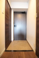 玄関 ｸﾞﾗﾝﾌｫｰﾚ千早ﾏｰｸｽｸｴｱｳｴｽﾄｳｲﾝｸﾞ