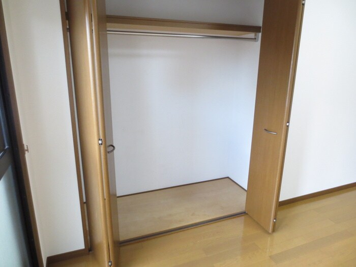 収納 アクス敷島２１