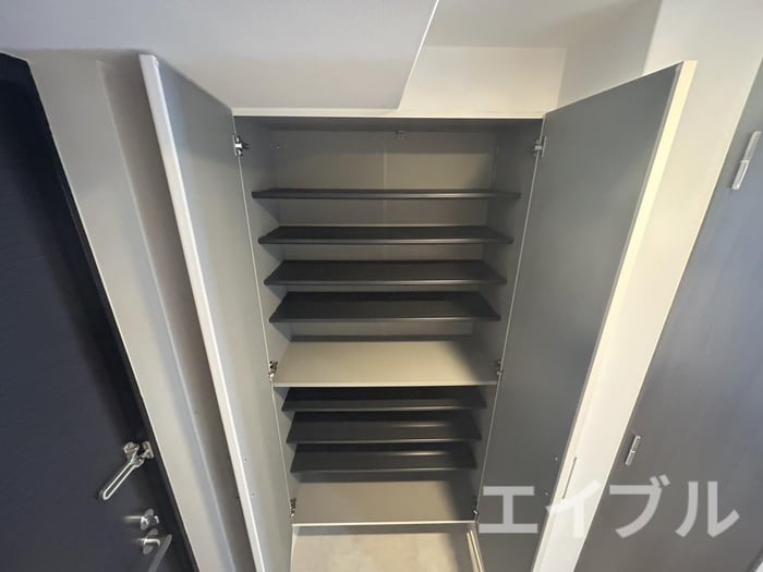 靴箱 SーRESIDENCE新町Agog