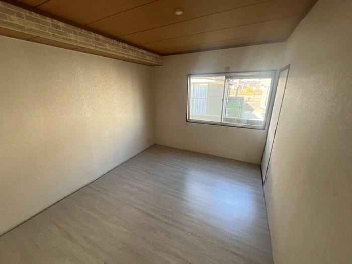 居室 新緑とそよ風のラテⅡ