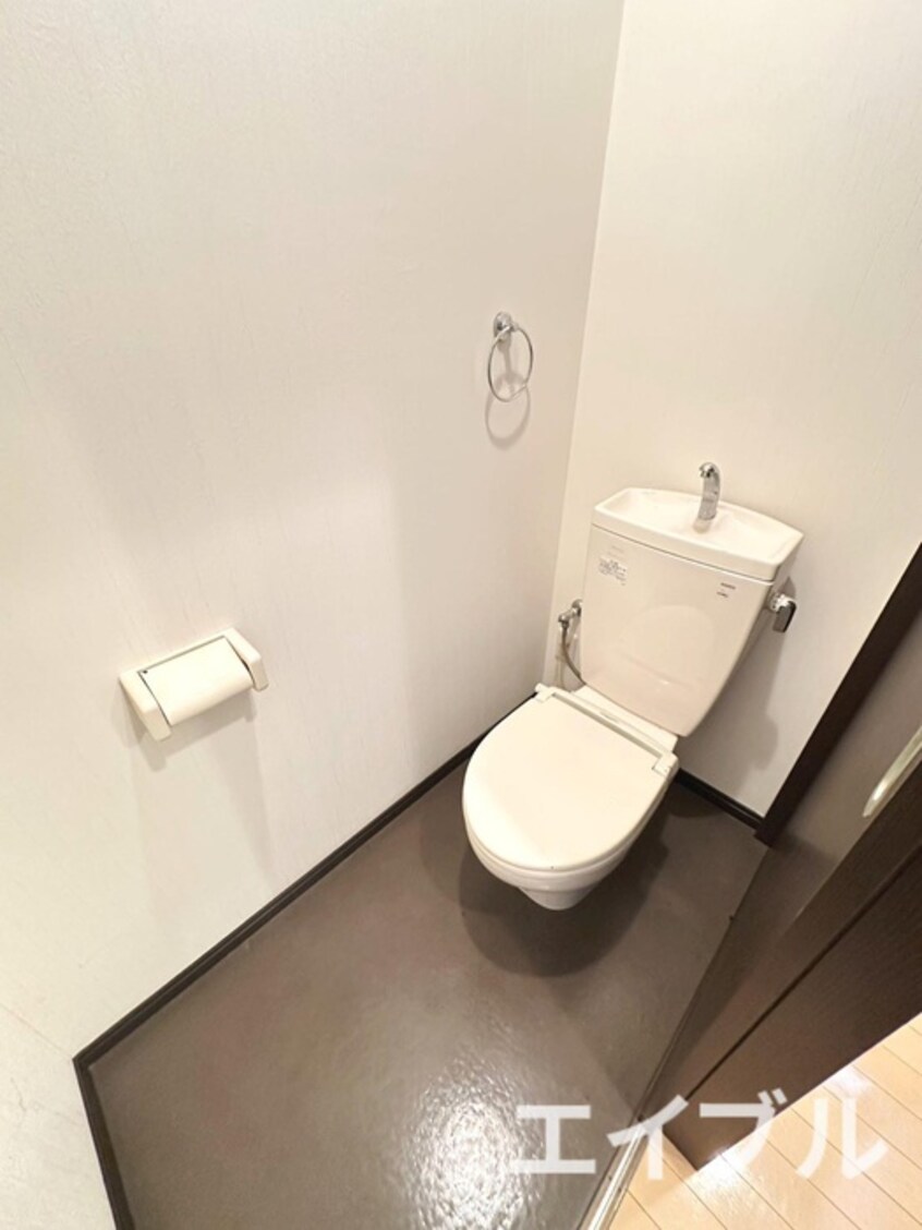 トイレ フェリ－チェ原町