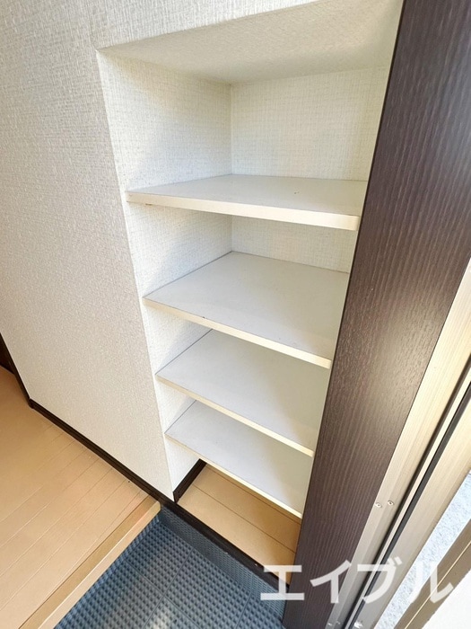 靴箱 フェリ－チェ原町