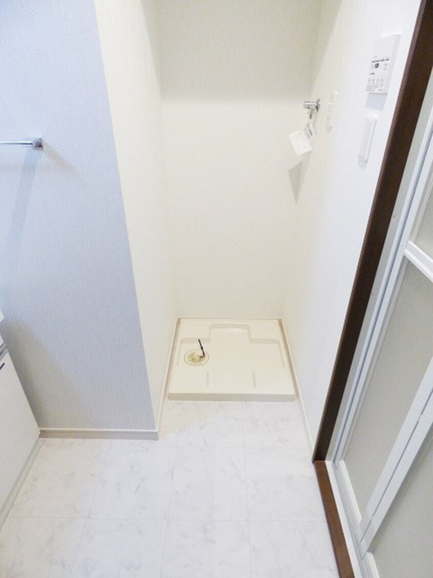 洗濯機置場 ＴＨＥ ＨＩＬＬＳ ＫＯＫＵＲＡ