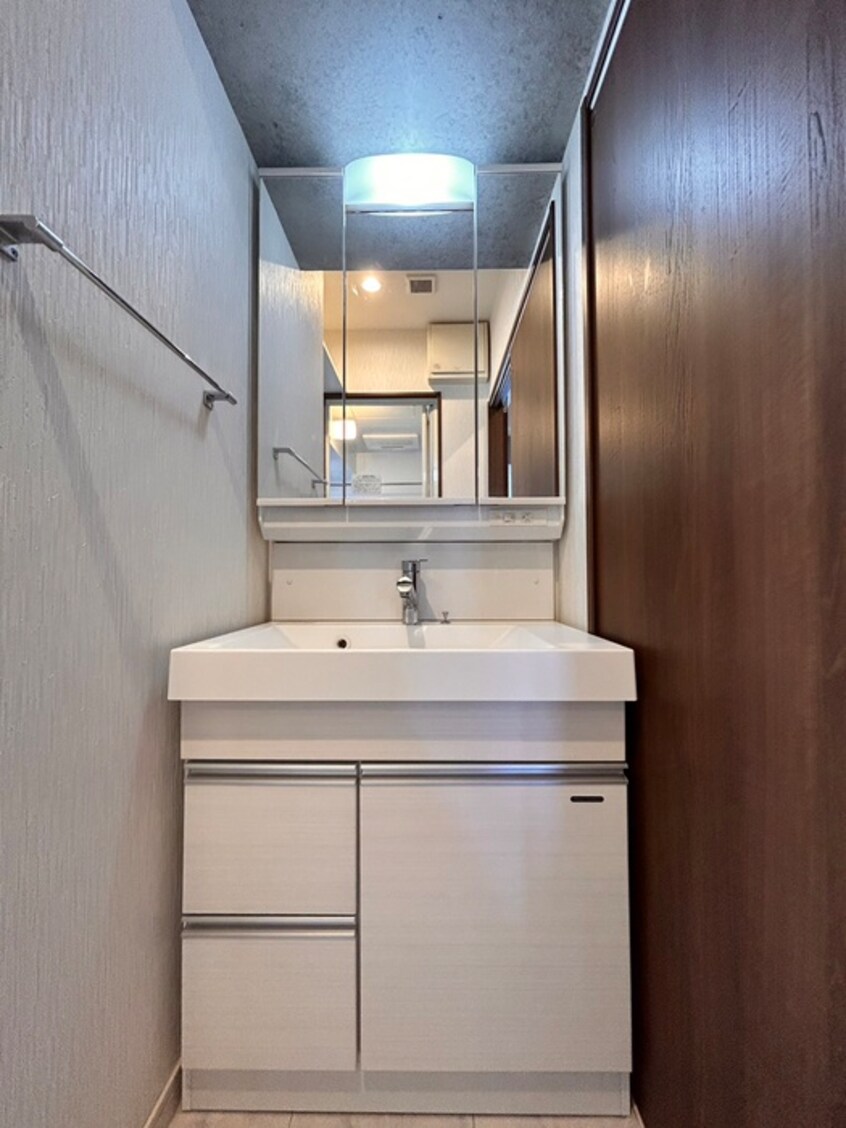 洗面 ＴＨＥ ＨＩＬＬＳ ＫＯＫＵＲＡ