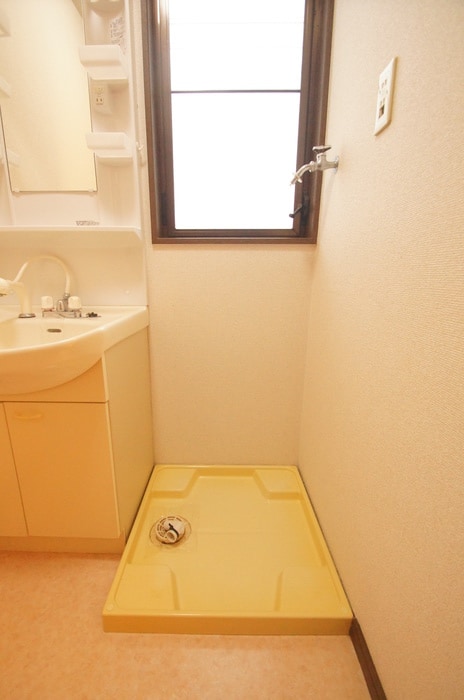 収納 ニューウイングハイツ　F