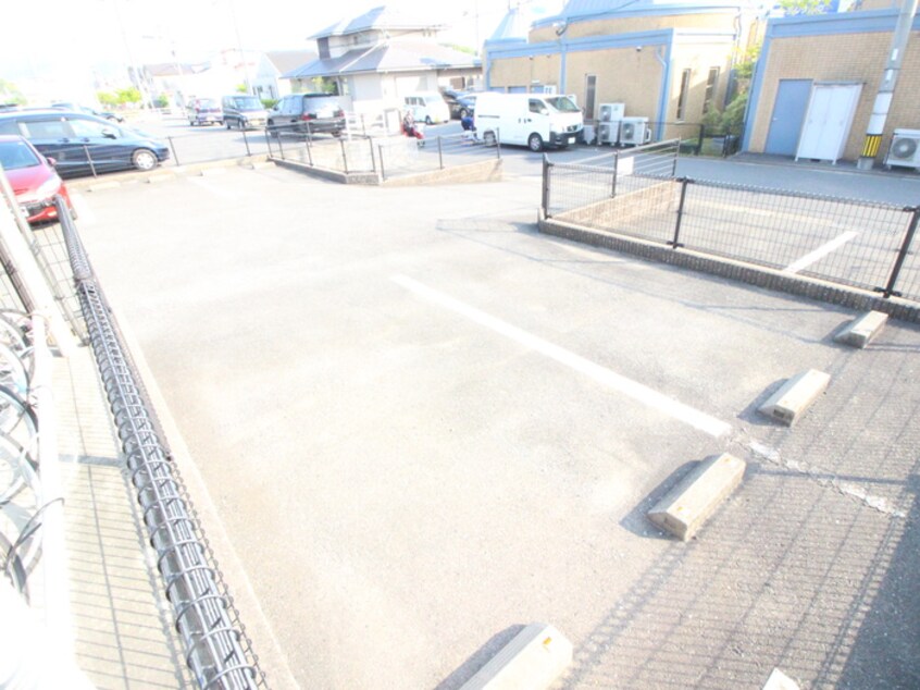 駐車場 コンフォ－ル安守
