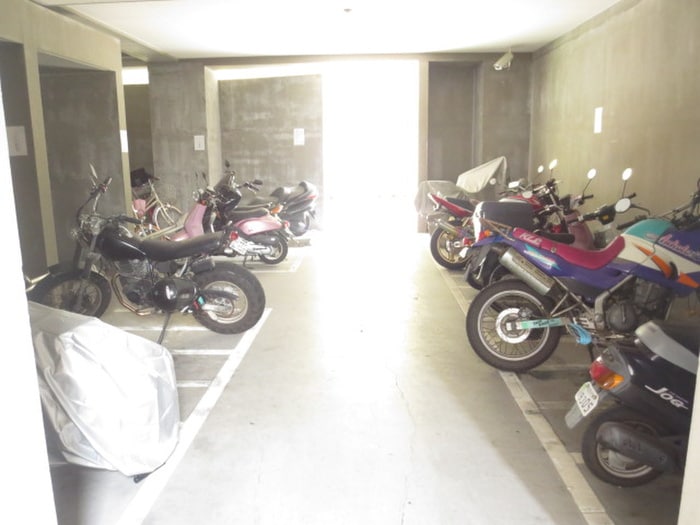 駐輪場 アンピール千早駅前通り(309)