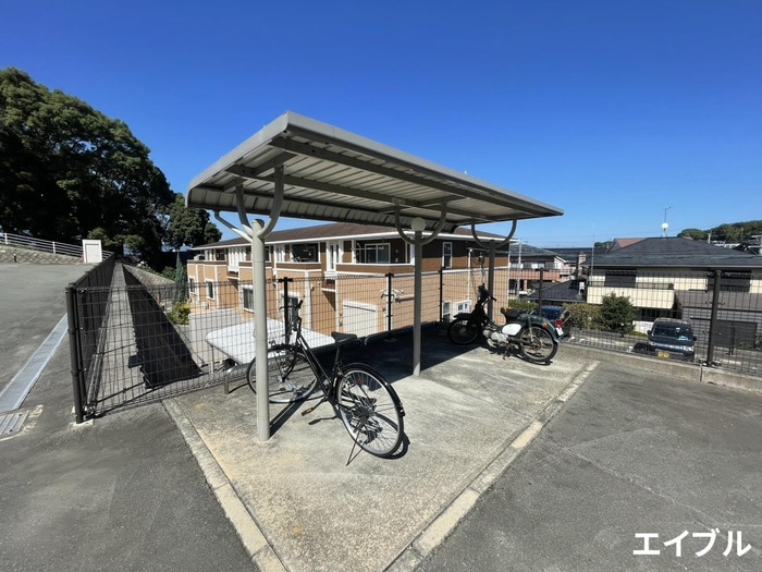 駐輪場 ジェネシス