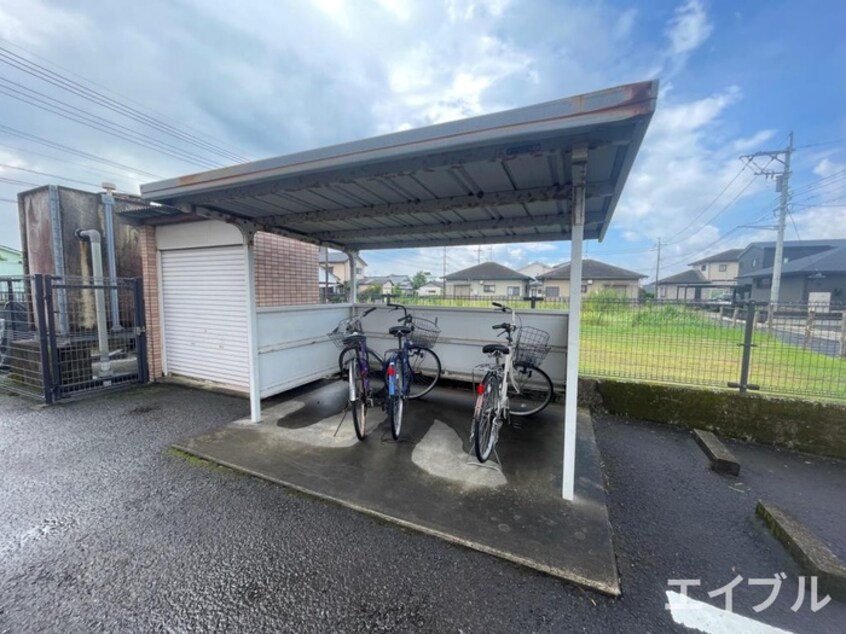 駐輪場 グランデージ山元