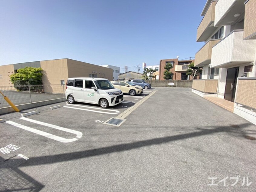 駐車場 D-roomクレスト国分