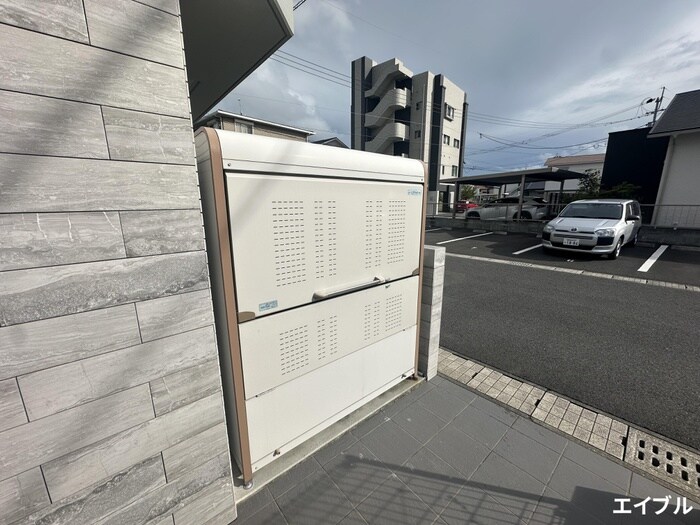 その他 ism