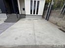 駐車場 向野の白い家