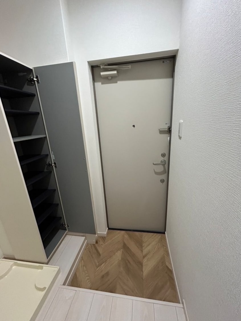 玄関 アクシス六本松Ｂ