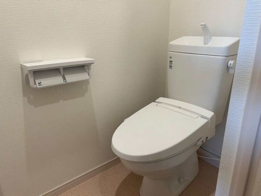 トイレ アクシス六本松Ａ