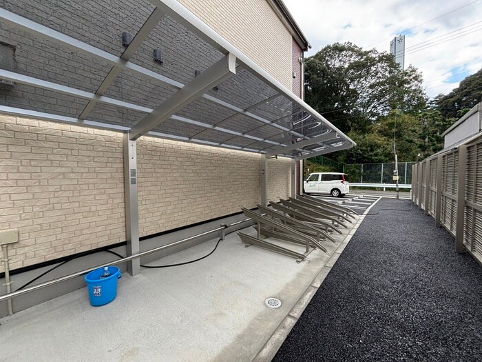 駐輪場 Grand reve