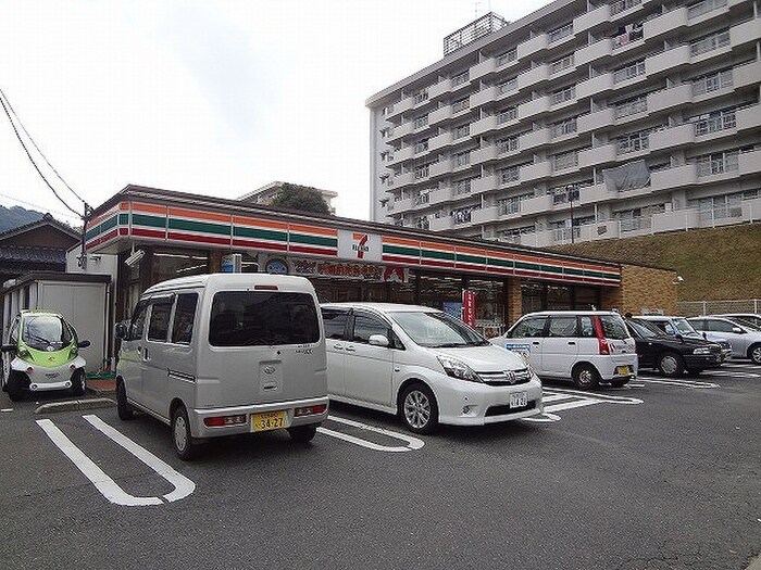 セブンイレブン八幡清納店(コンビニ)まで550m こころ