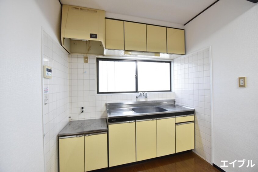 キッチン シャイニ－春日