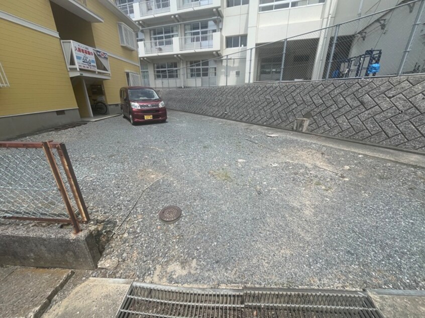 駐車場 サンハイツ高見