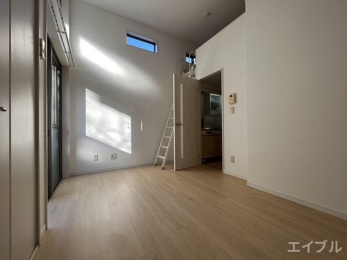 居室 チェルカーレ大橋