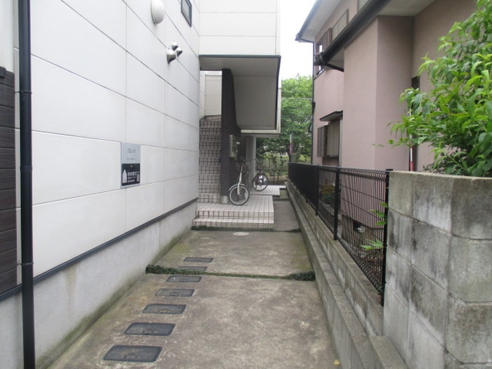 エントランス部分 チェルカーレ大橋