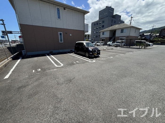 駐車場 サン・ヴィレッジＣ