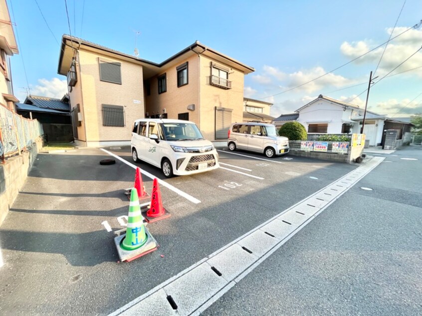 駐車場 メゾネット中山