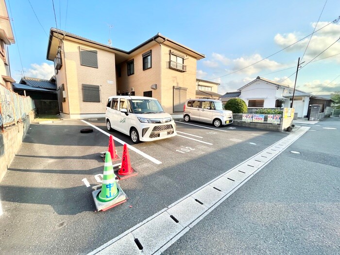 駐車場 メゾネット中山