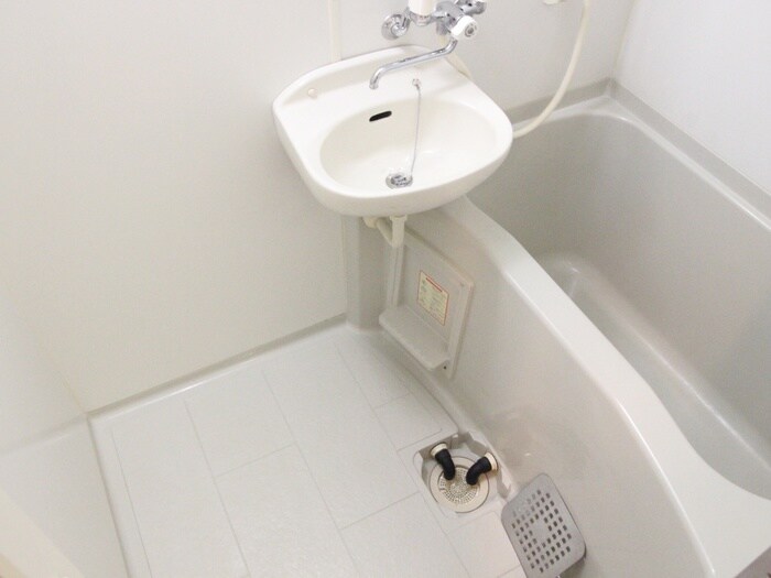 バス／シャワールーム等 エミリーコート大橋