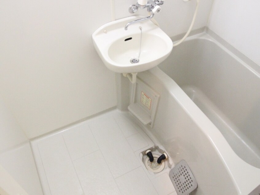 バス／シャワールーム等 エミリーコート大橋