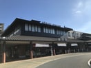 直方駅(その他飲食（ファミレスなど）)まで600m クオーレ　ザ･ガーデンNOGATA